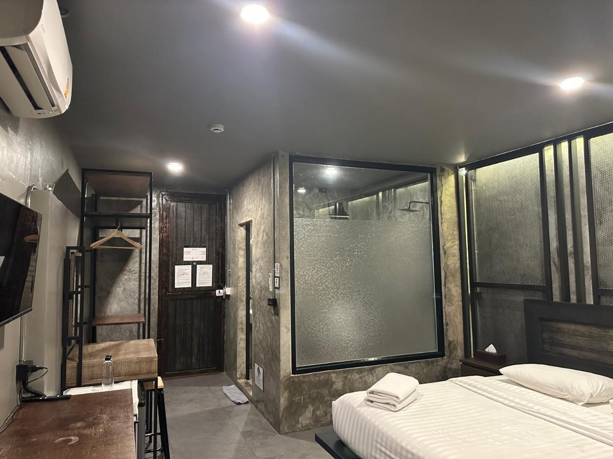 Premier Hostel Chiang Mai Zewnętrze zdjęcie