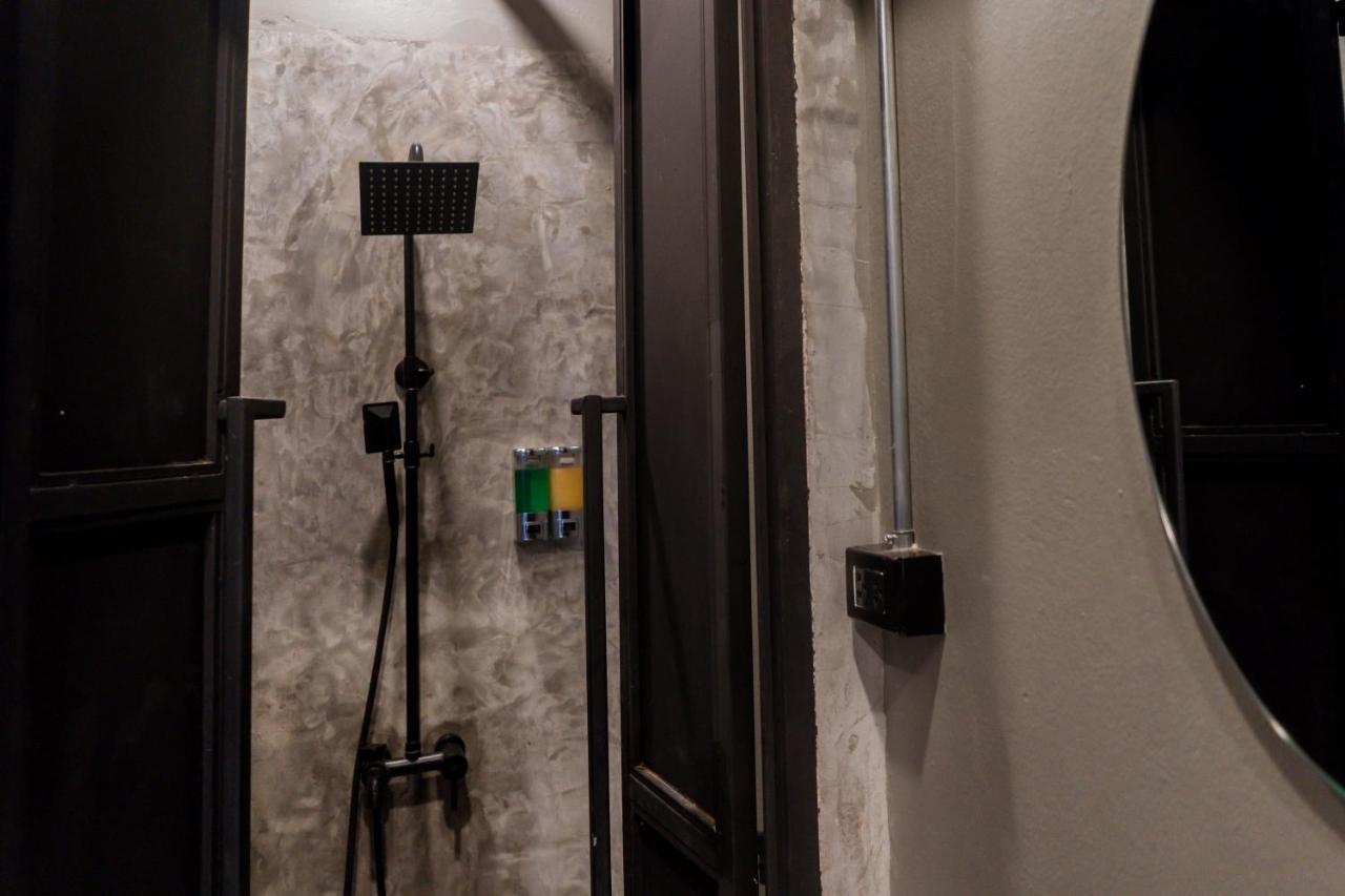Premier Hostel Chiang Mai Zewnętrze zdjęcie