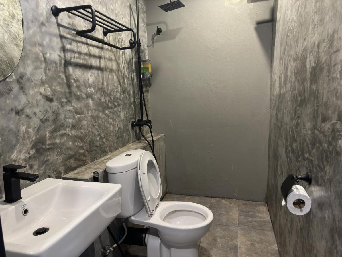 Premier Hostel Chiang Mai Zewnętrze zdjęcie